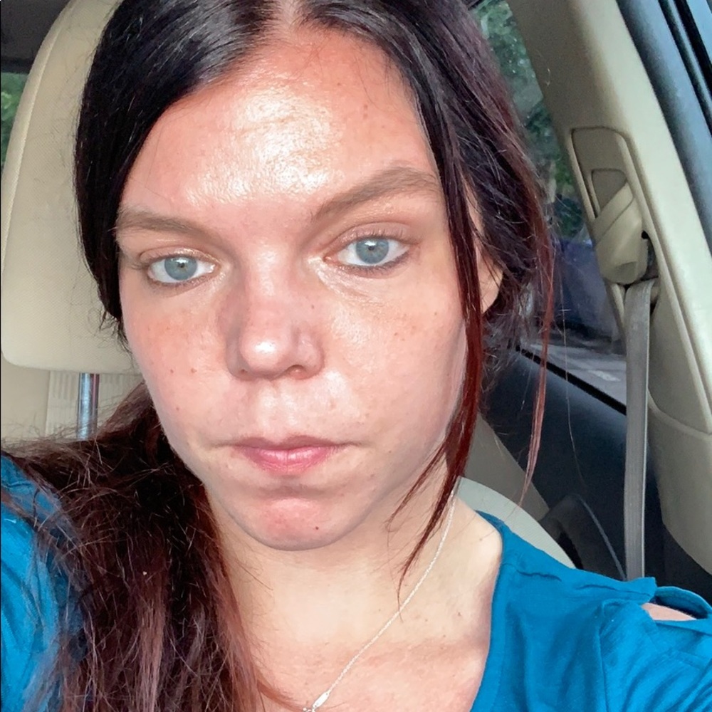 Meet your Posher, Jillian